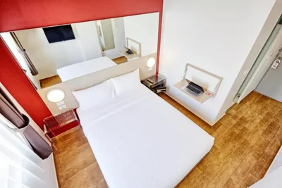 Easy Planet Phuket Patong – 사진 10